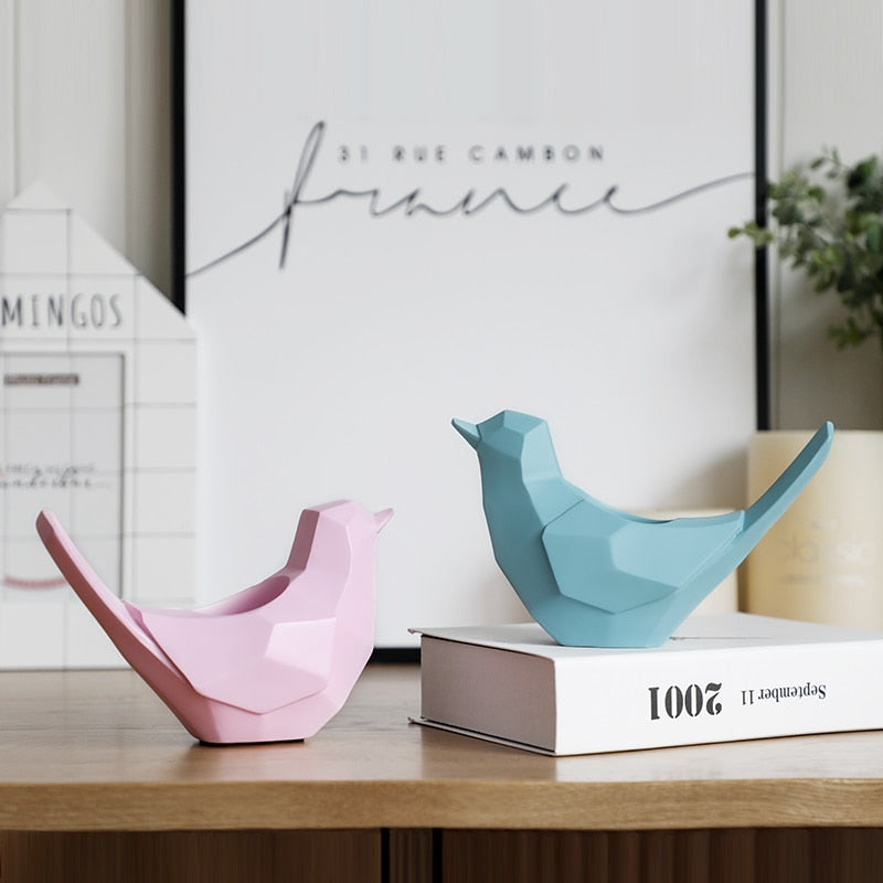 Geometrically Bird Shaped Desktop Pen holder for Office Decor